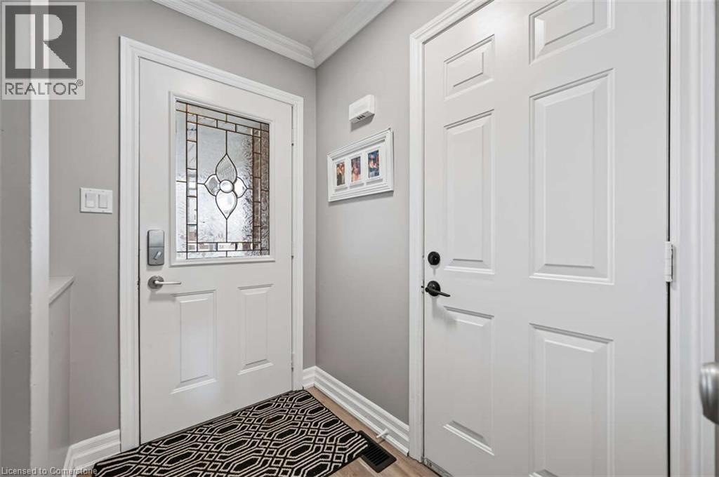 Photo 15 of 128 Marcy Crescent, Cambridge ON