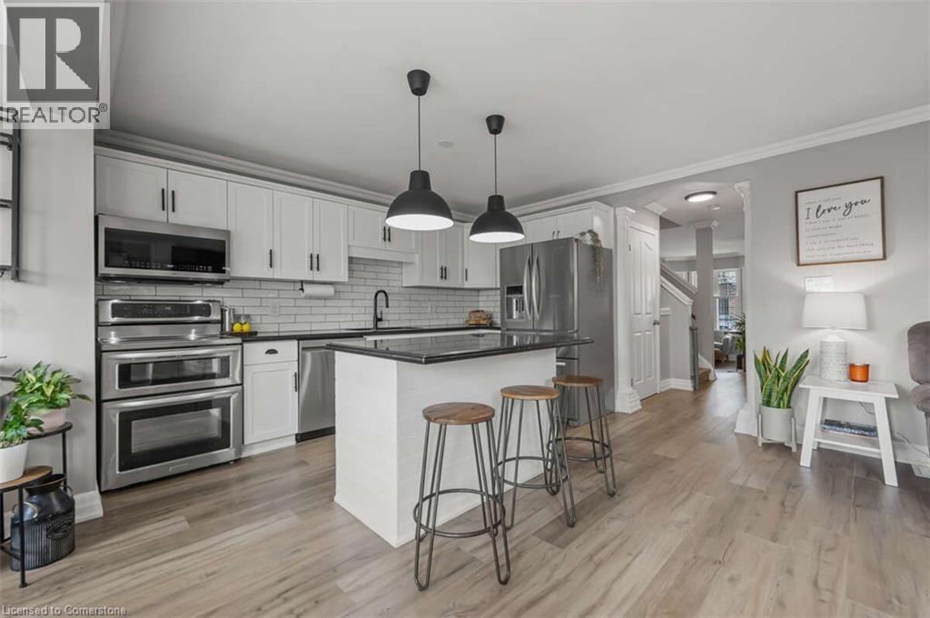 Photo 9 of 128 Marcy Crescent, Cambridge ON