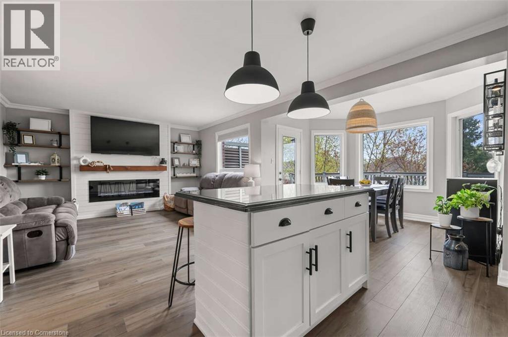 Photo 12 of 128 Marcy Crescent, Cambridge ON