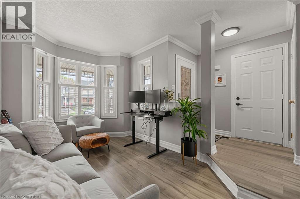 Photo 23 of 128 Marcy Crescent, Cambridge ON
