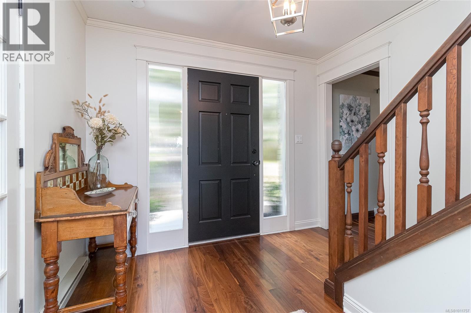  8565 Bourne Terrace, North Saanich