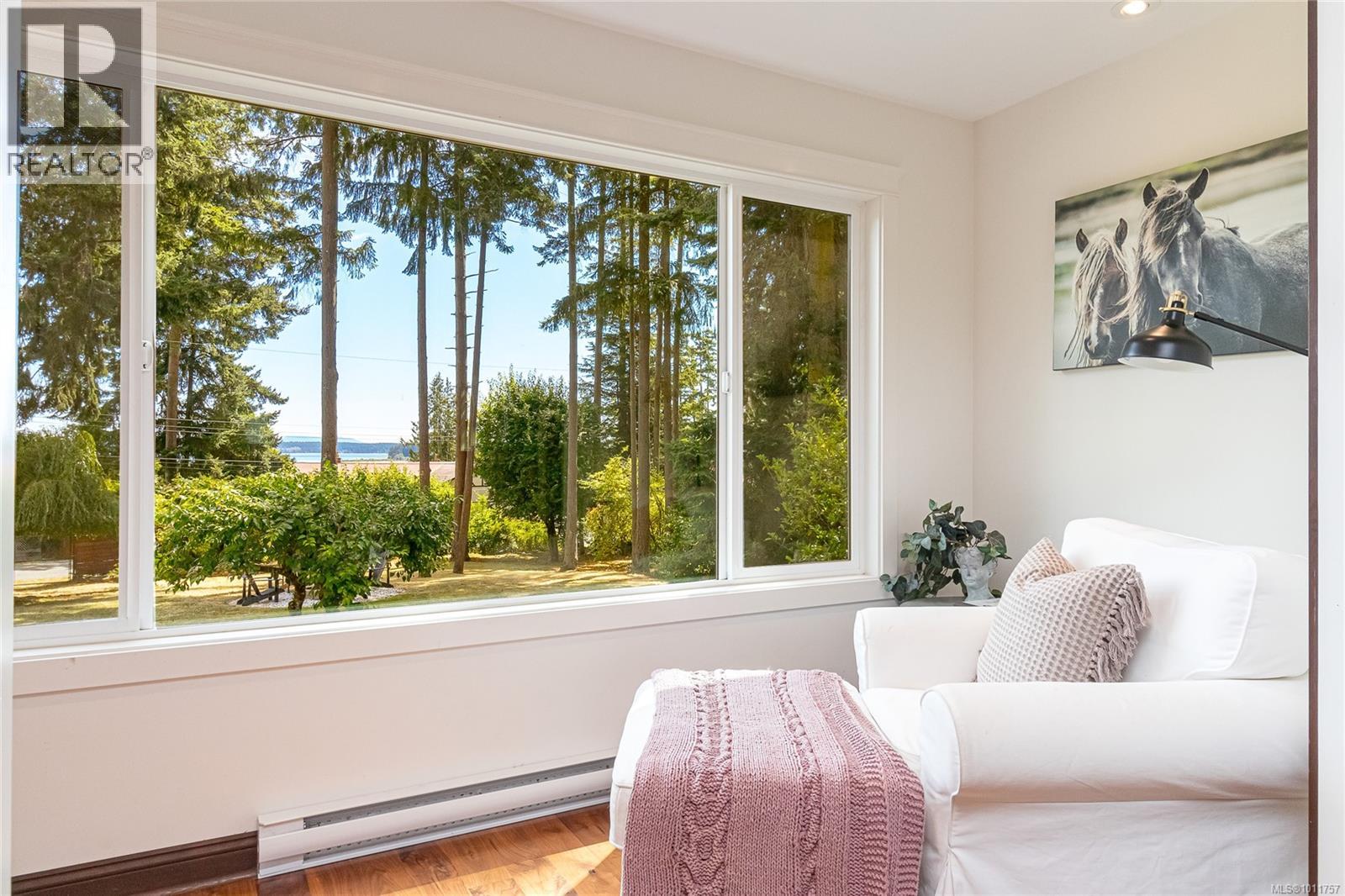  8565 Bourne Terrace, North Saanich