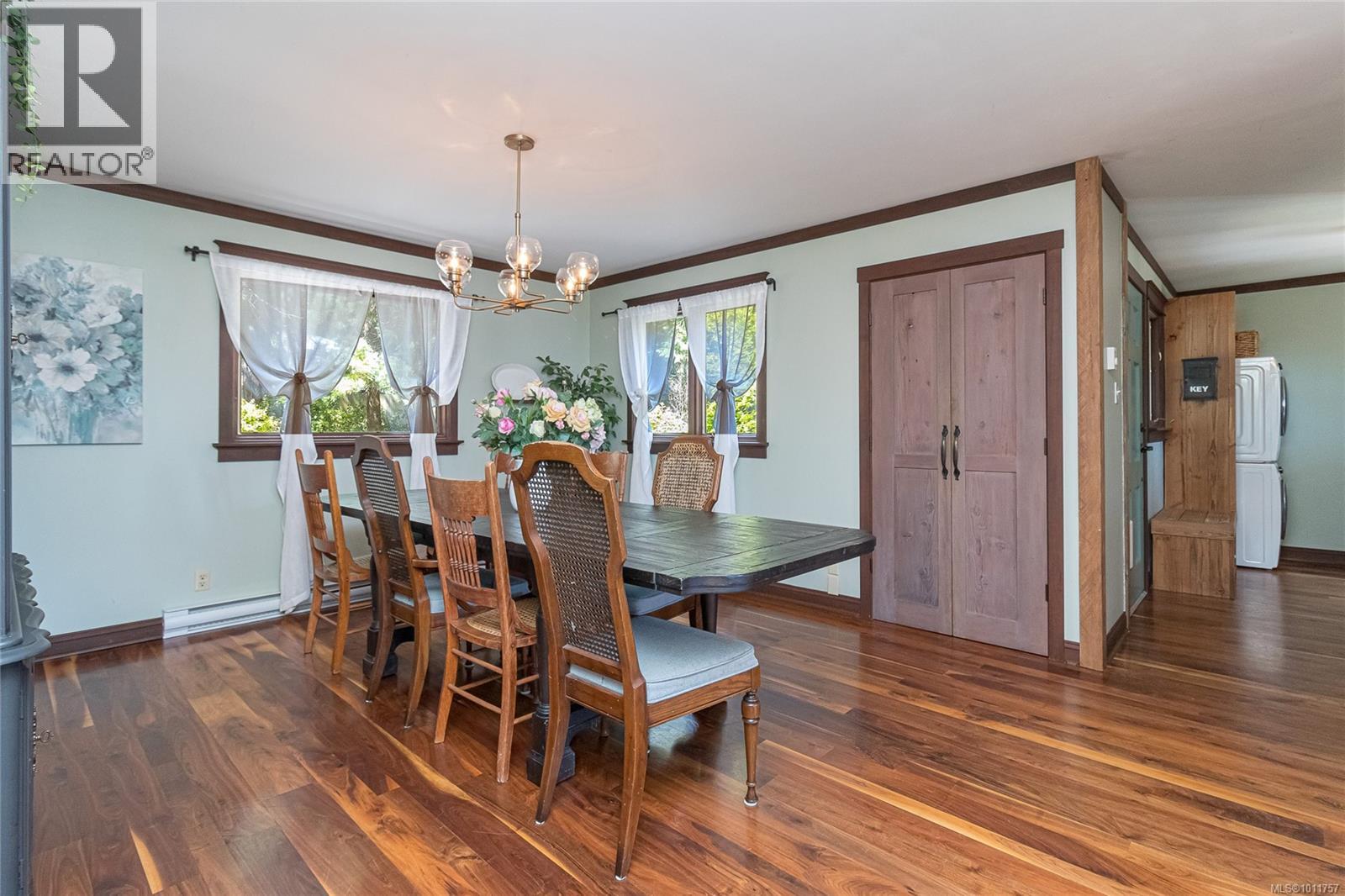  8565 Bourne Terrace, North Saanich