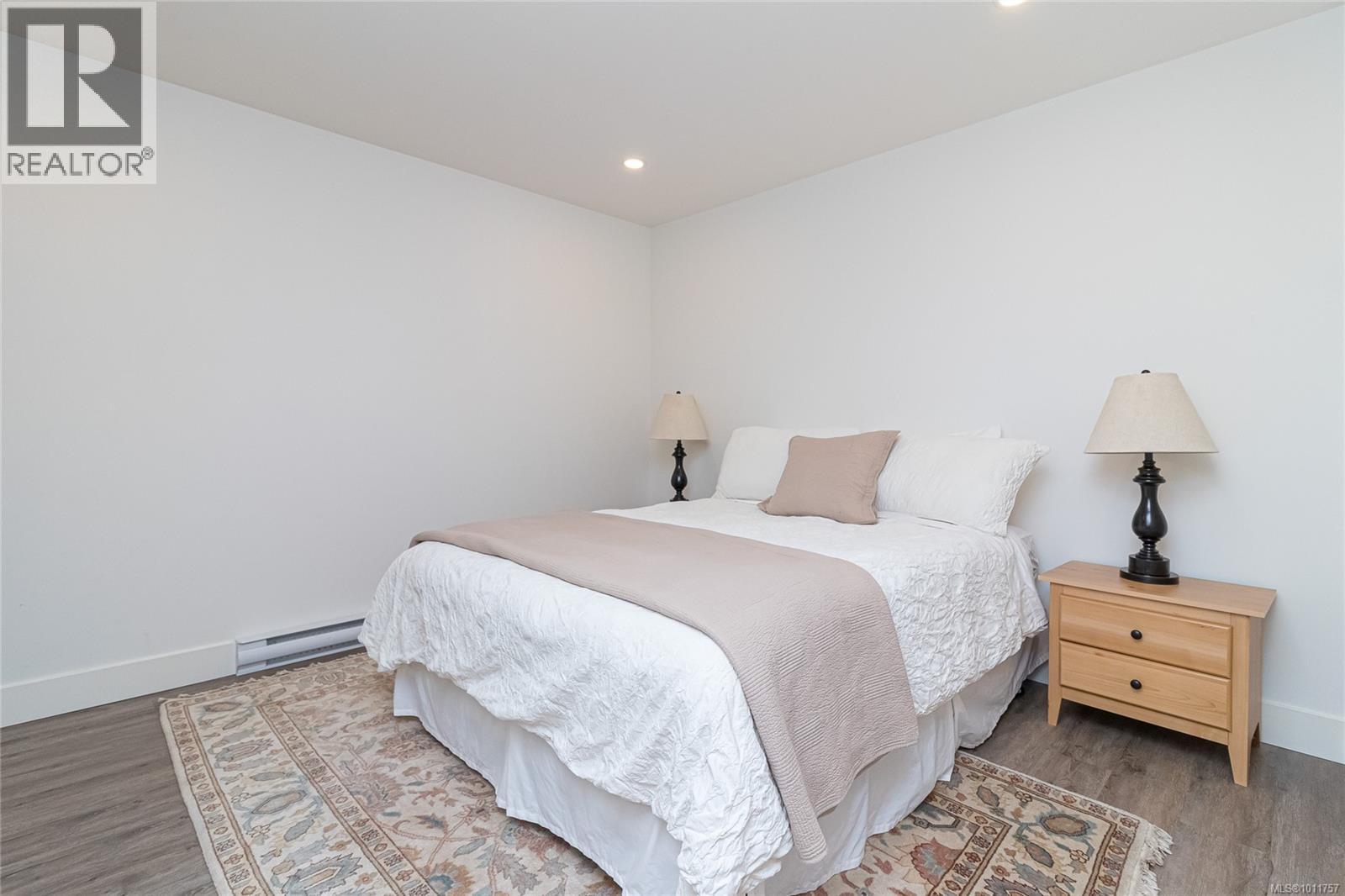  8565 Bourne Terrace, North Saanich