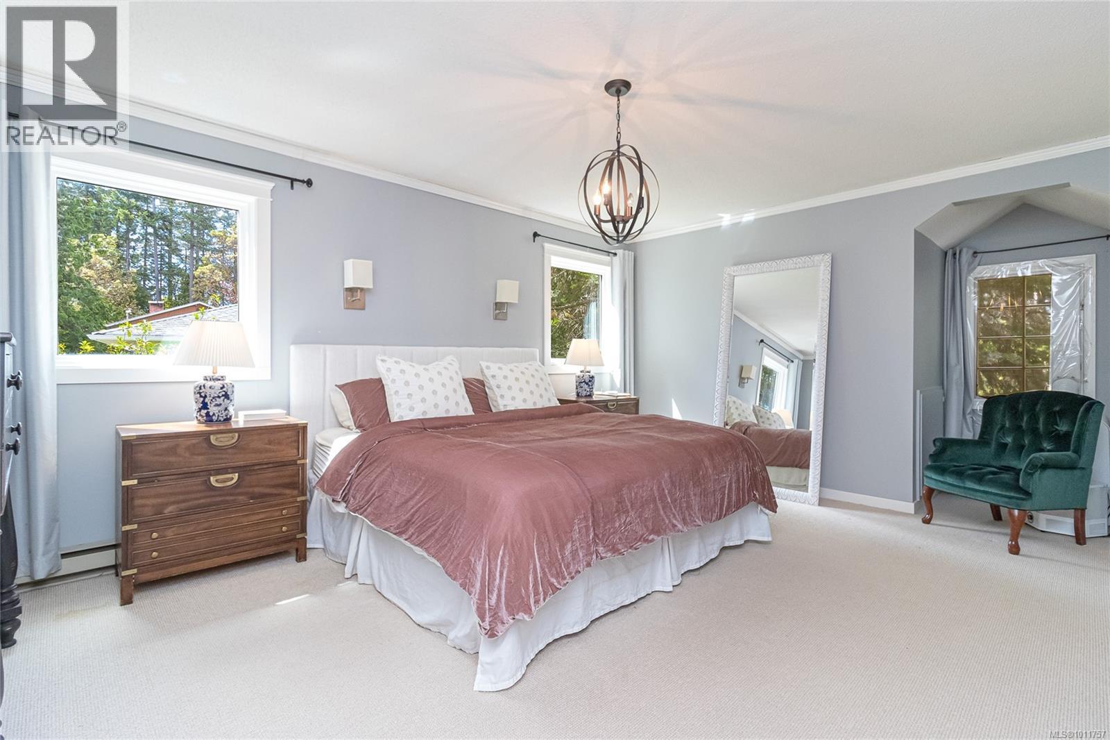  8565 Bourne Terrace, North Saanich