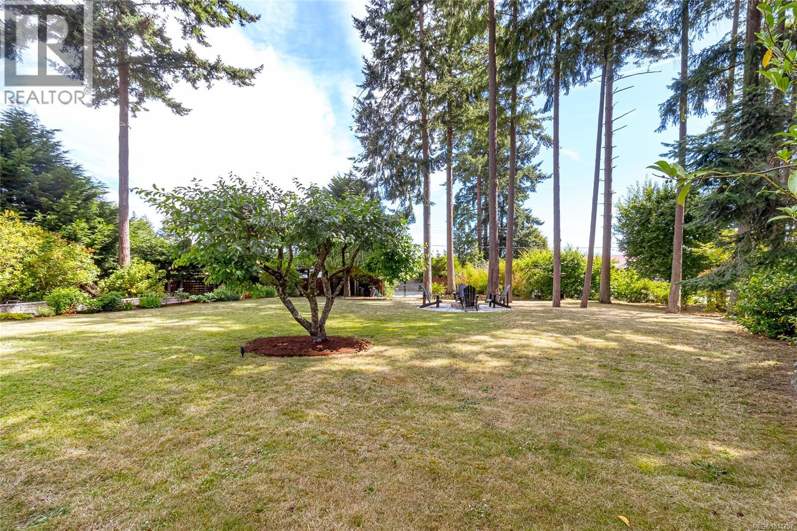  8565 Bourne Terrace, North Saanich