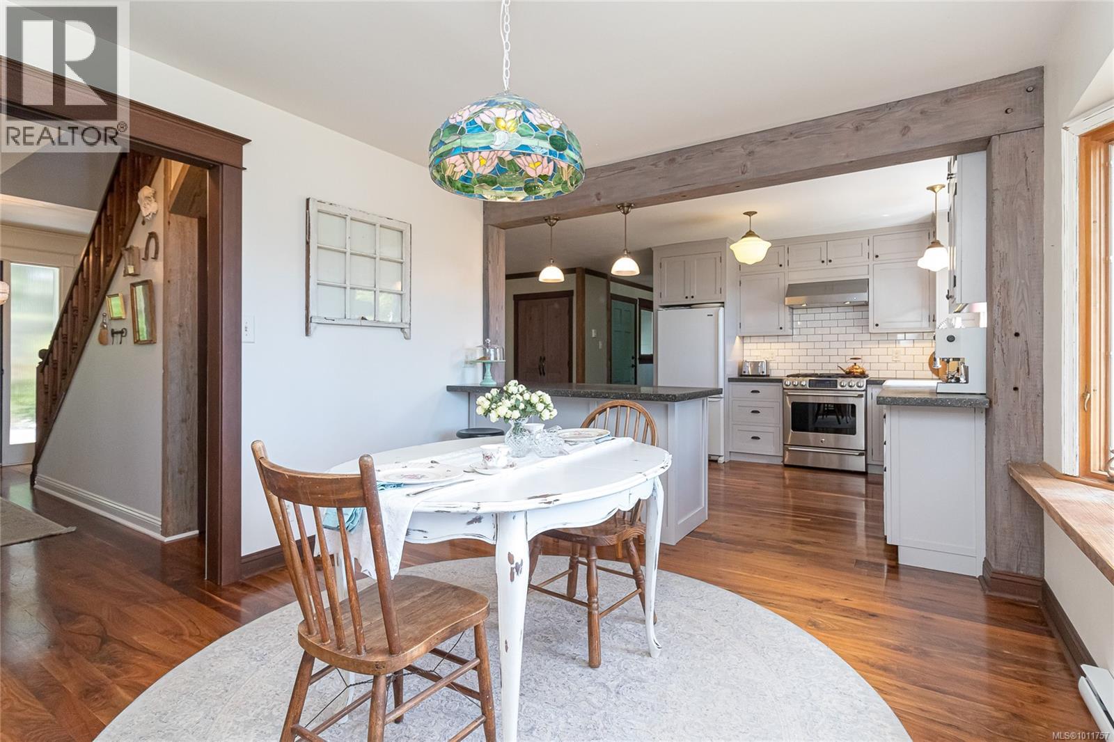  8565 Bourne Terrace, North Saanich