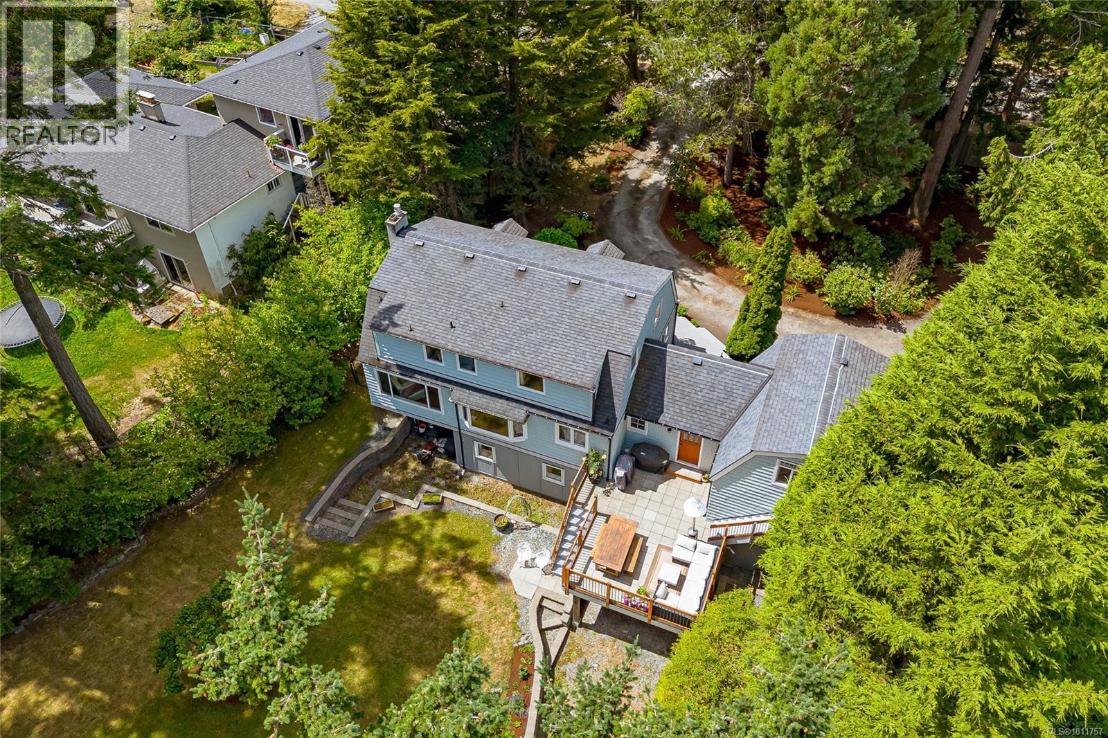  8565 Bourne Terrace, North Saanich