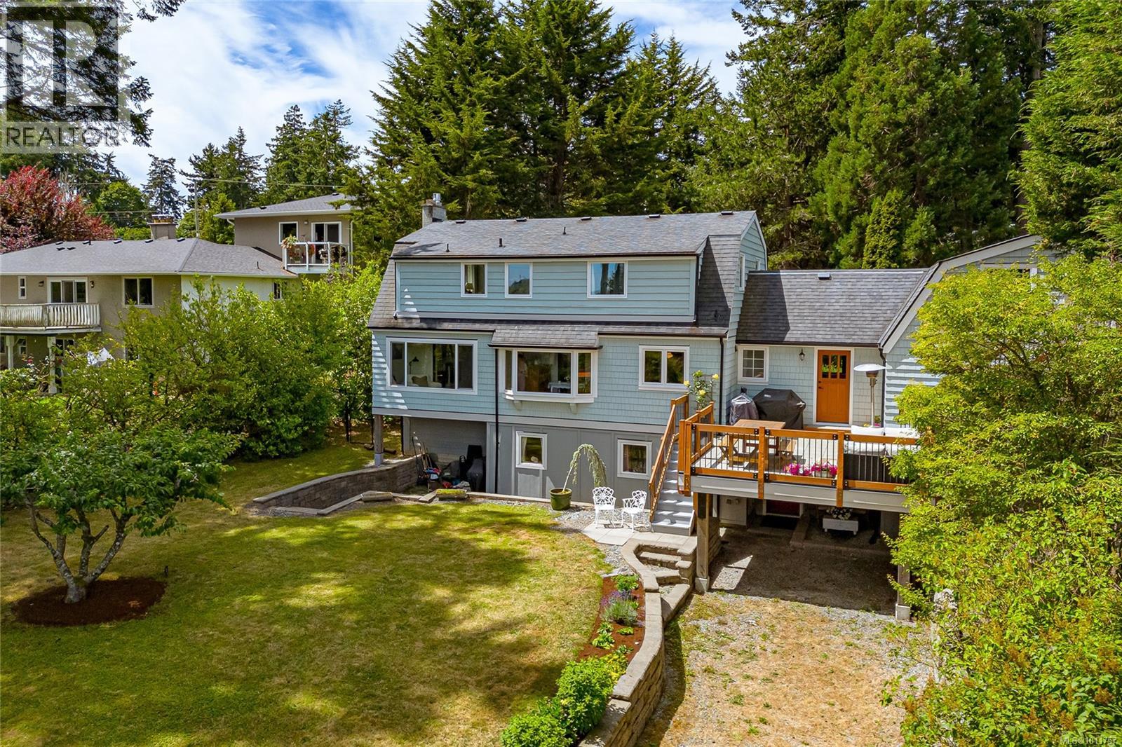  8565 Bourne Terrace, North Saanich