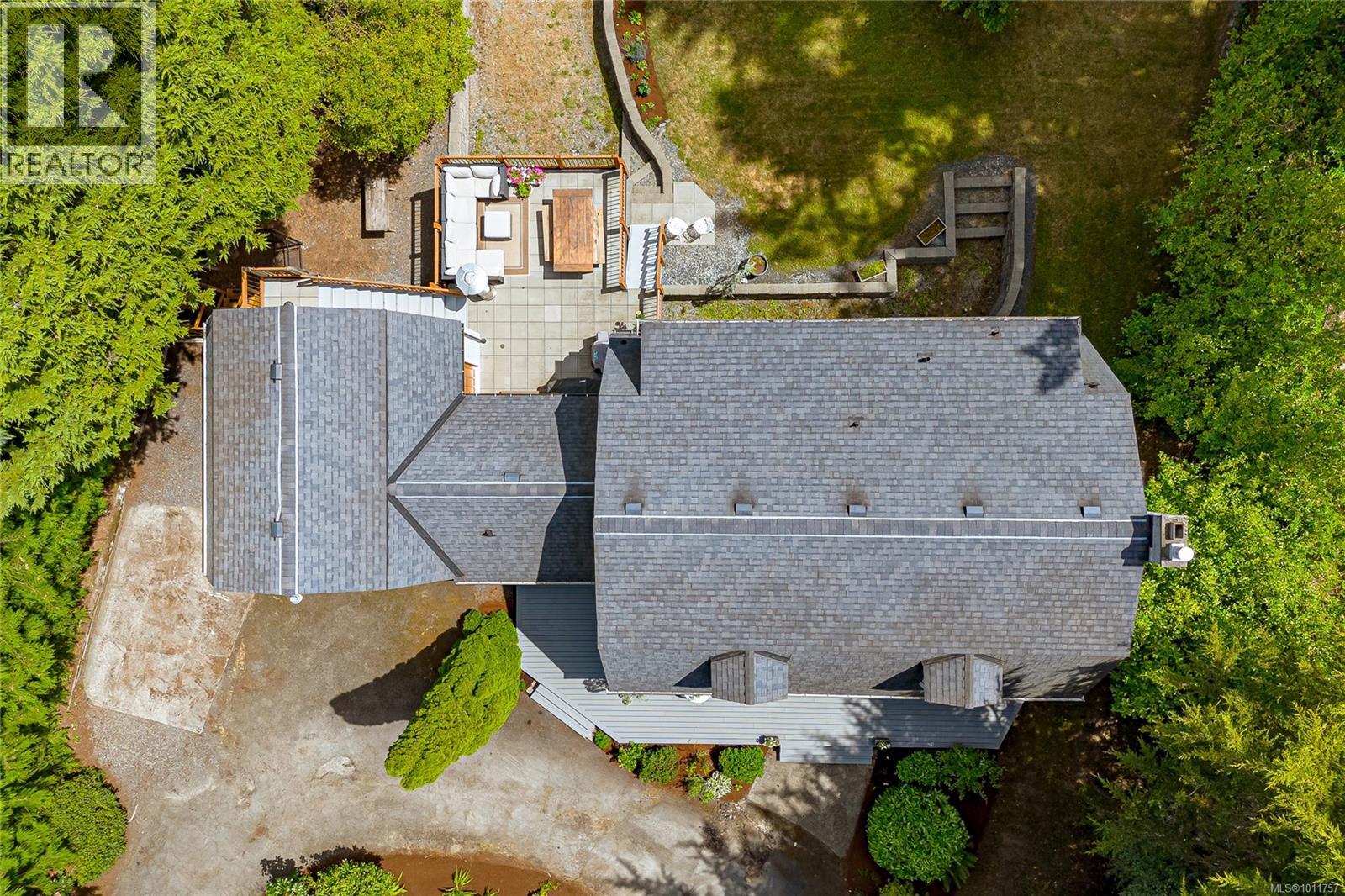  8565 Bourne Terrace, North Saanich