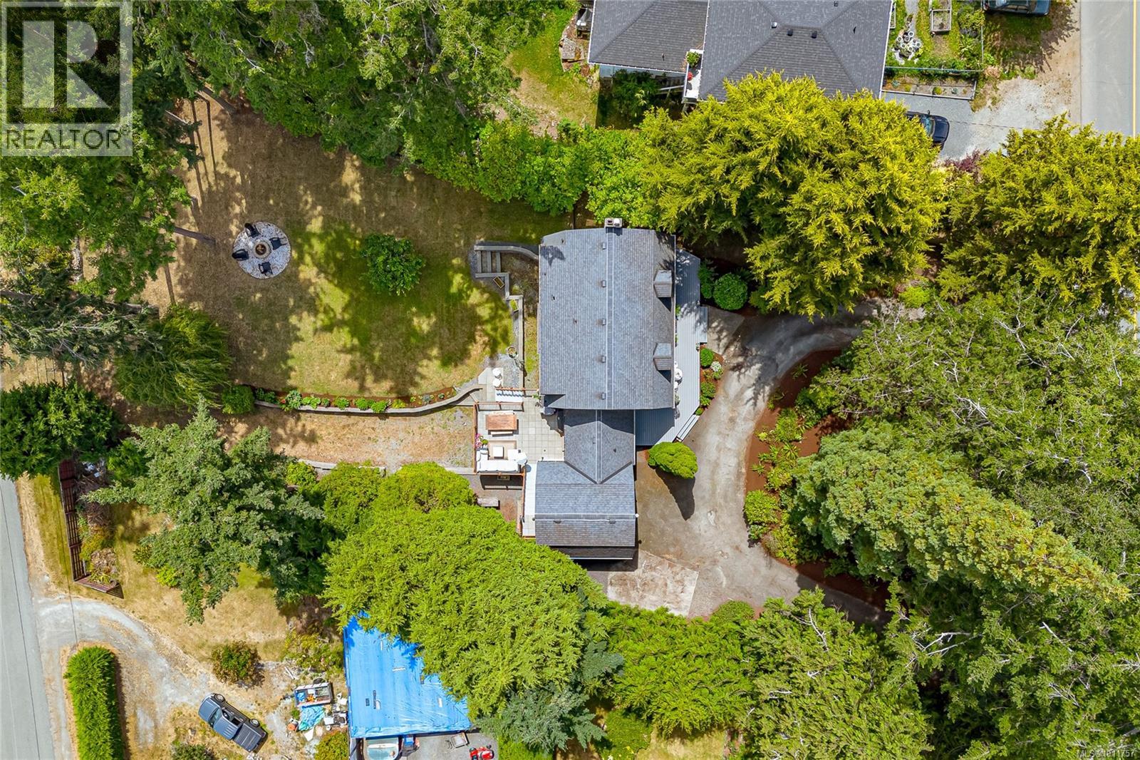  8565 Bourne Terrace, North Saanich