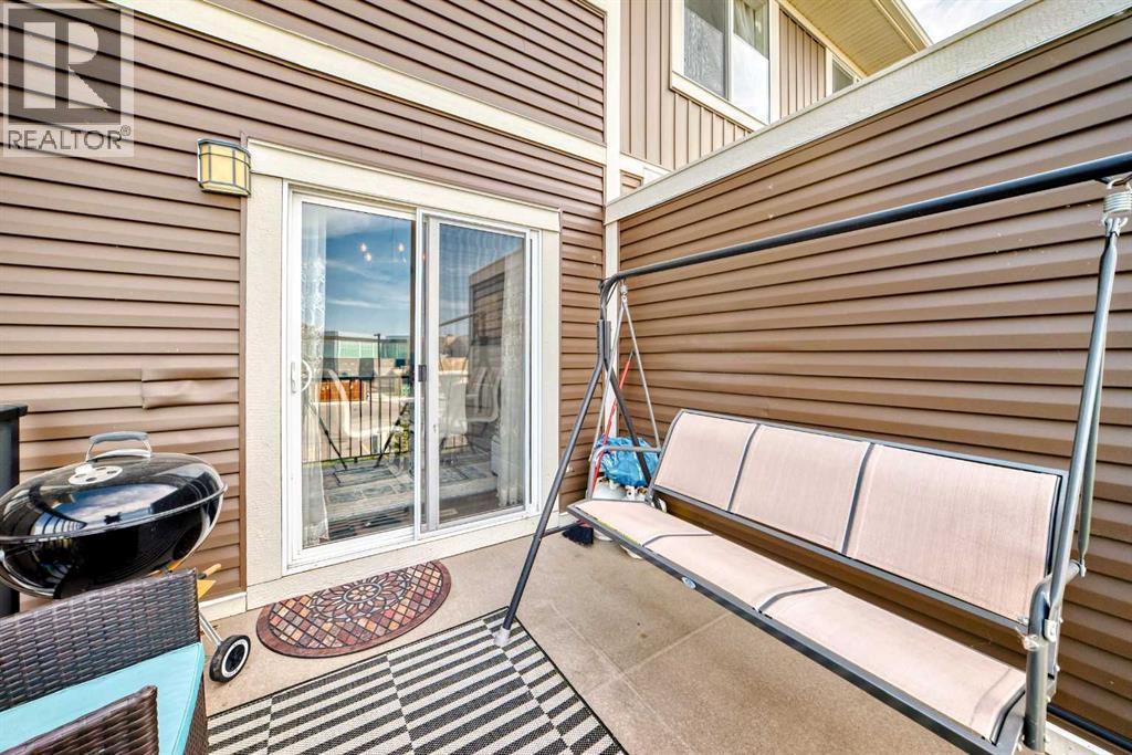 Photo 5 of 665 Hillcrest Road Sw, Airdrie AB