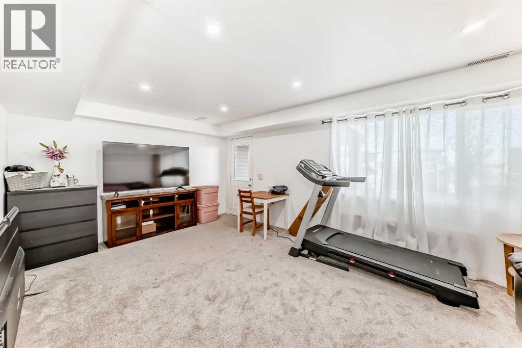 Photo 16 of 665 Hillcrest Road Sw, Airdrie AB