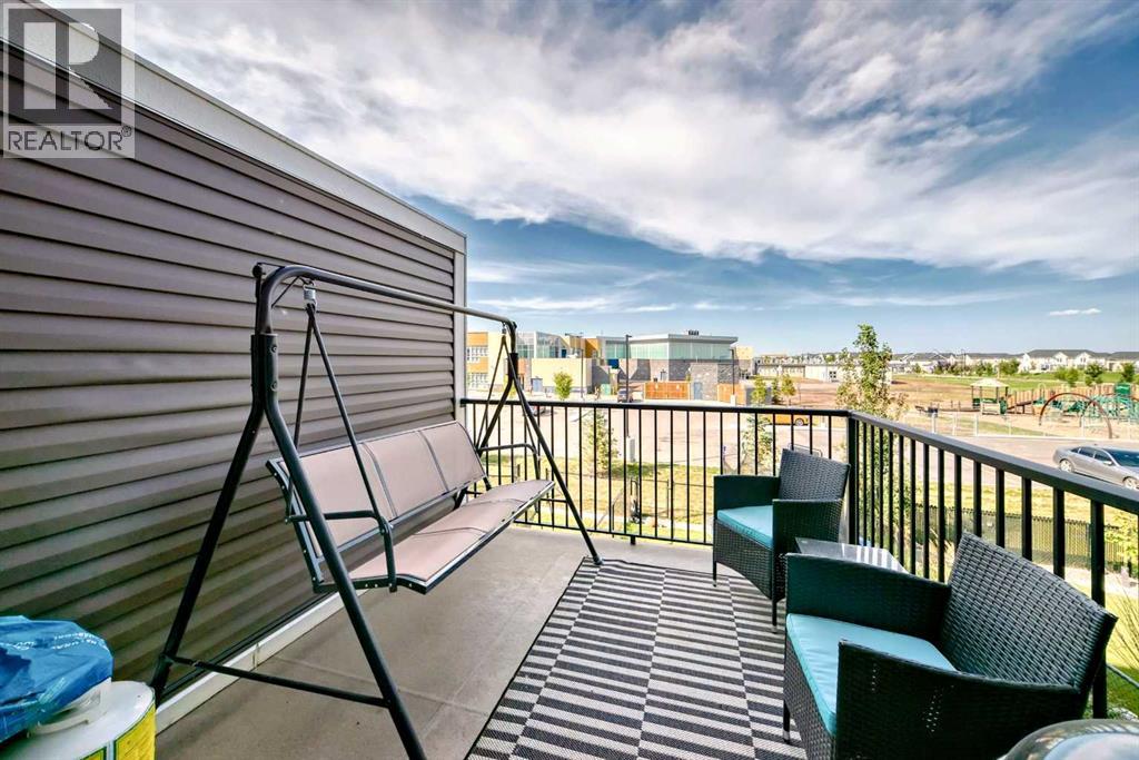 Photo 7 of 665 Hillcrest Road Sw, Airdrie AB