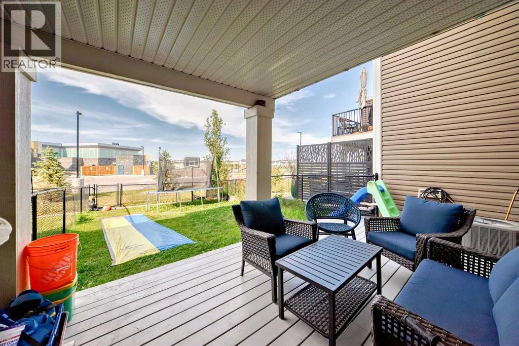 Photo 9 of 665 Hillcrest Road Sw, Airdrie AB