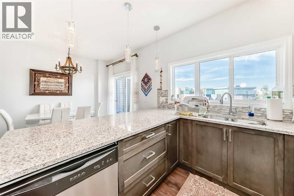 Photo 1 of 665 Hillcrest Road Sw, Airdrie AB