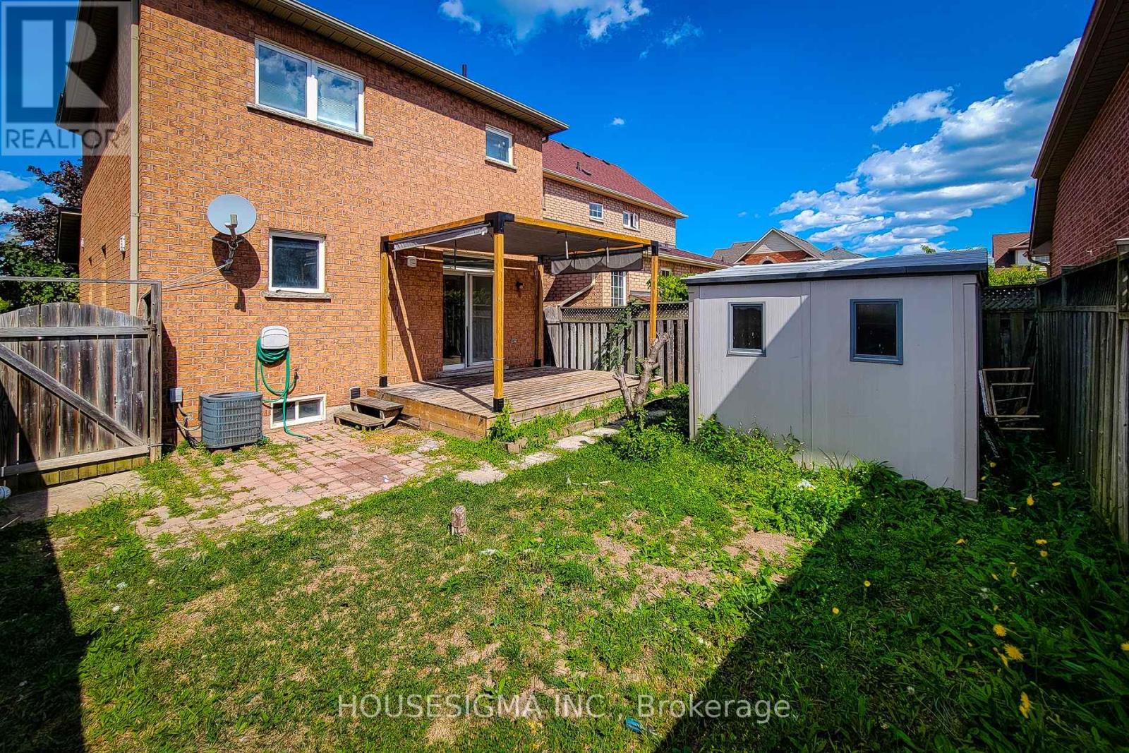 Photo 21 of Main 69 Peachwood Crescent, Hamilton ON