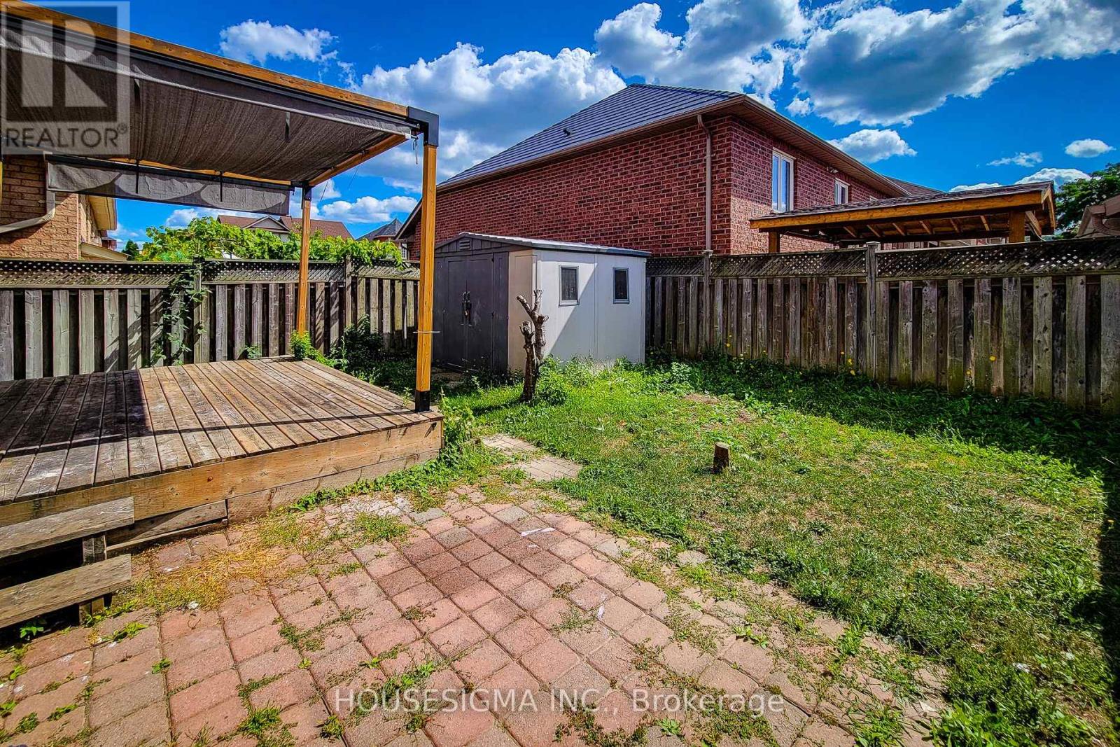 Photo 14 of Main 69 Peachwood Crescent, Hamilton ON