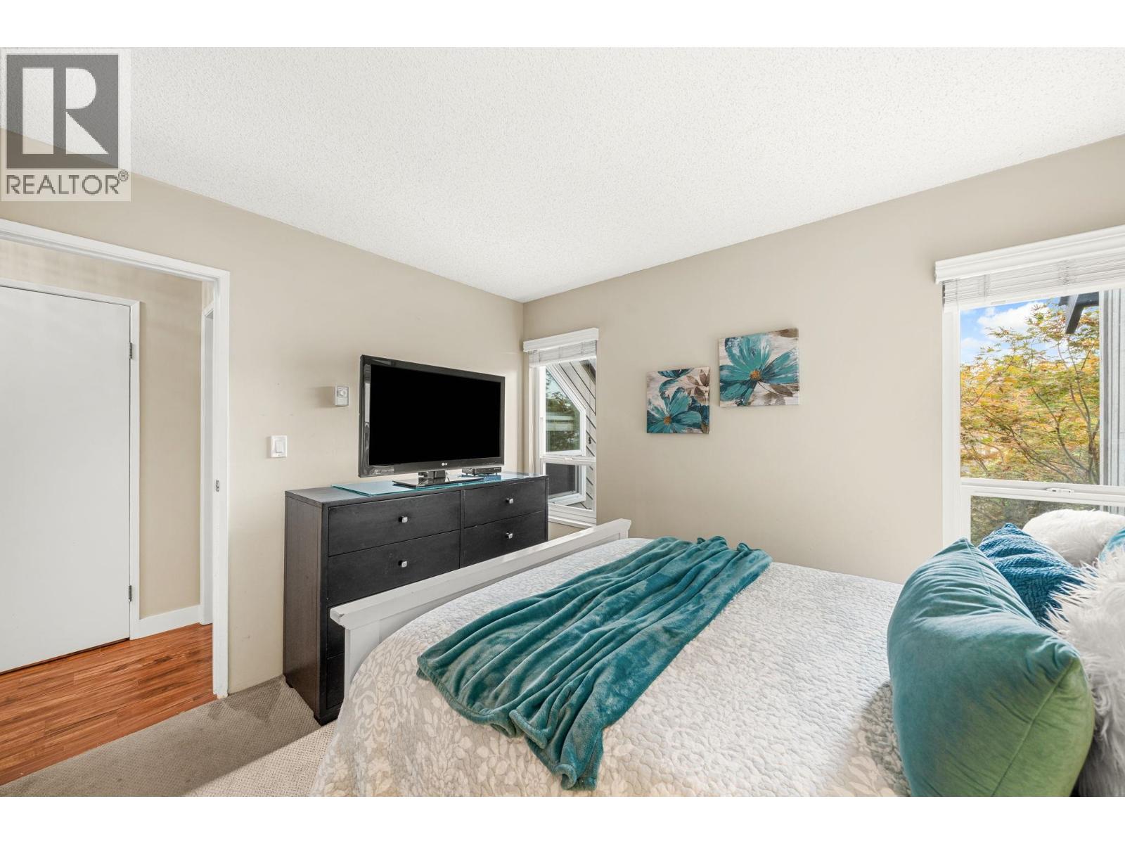 Photo 4 of 4837 Central Avenue, Delta BC