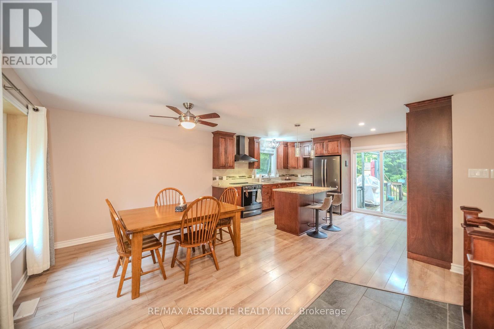 Photo 14 of 1127 Rollin Road, Clarencerockland ON
