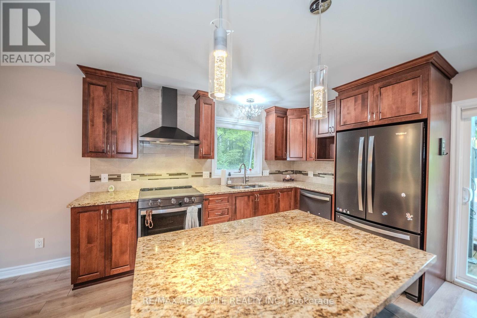 Photo 16 of 1127 Rollin Road, Clarencerockland ON