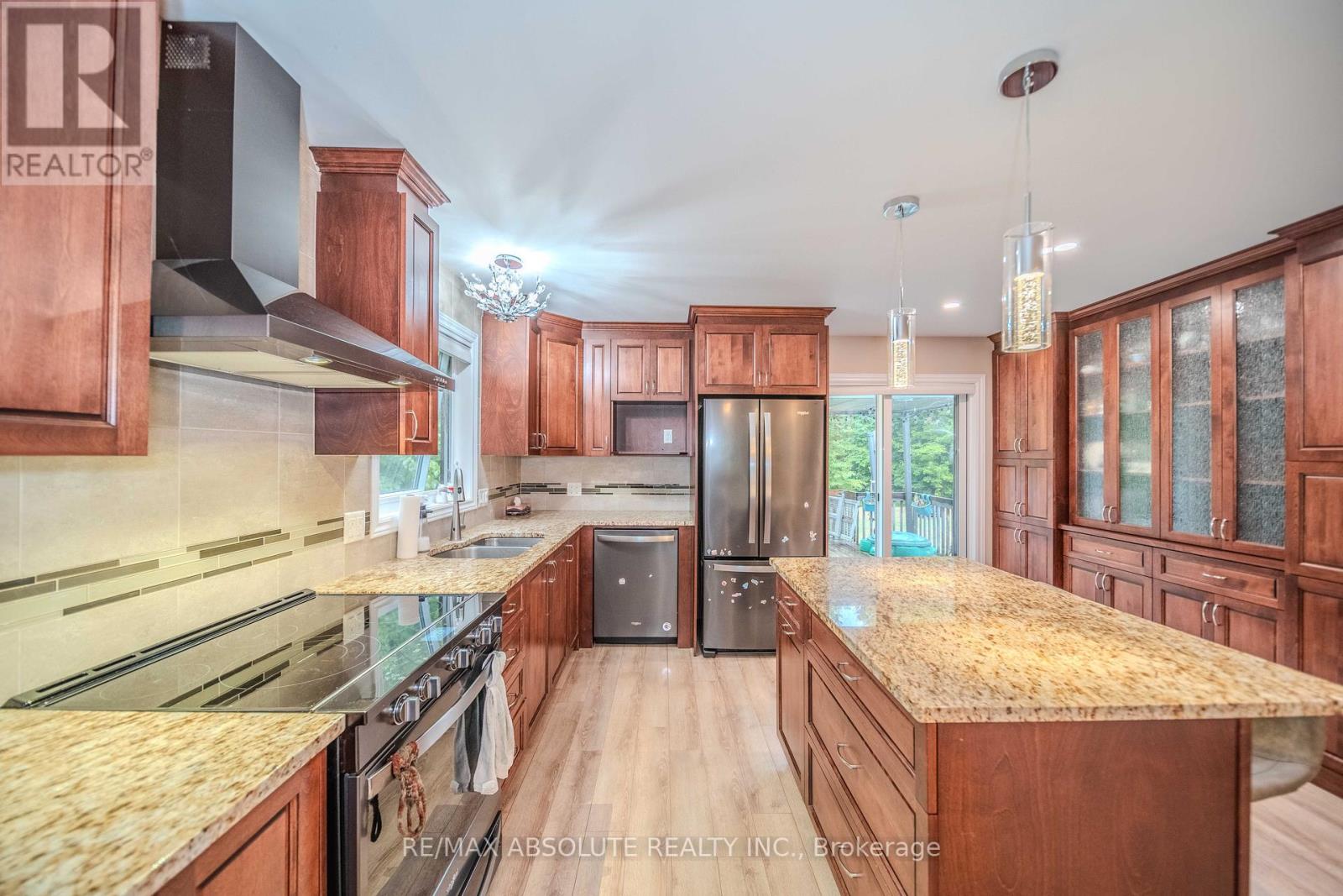 Photo 15 of 1127 Rollin Road, Clarencerockland ON