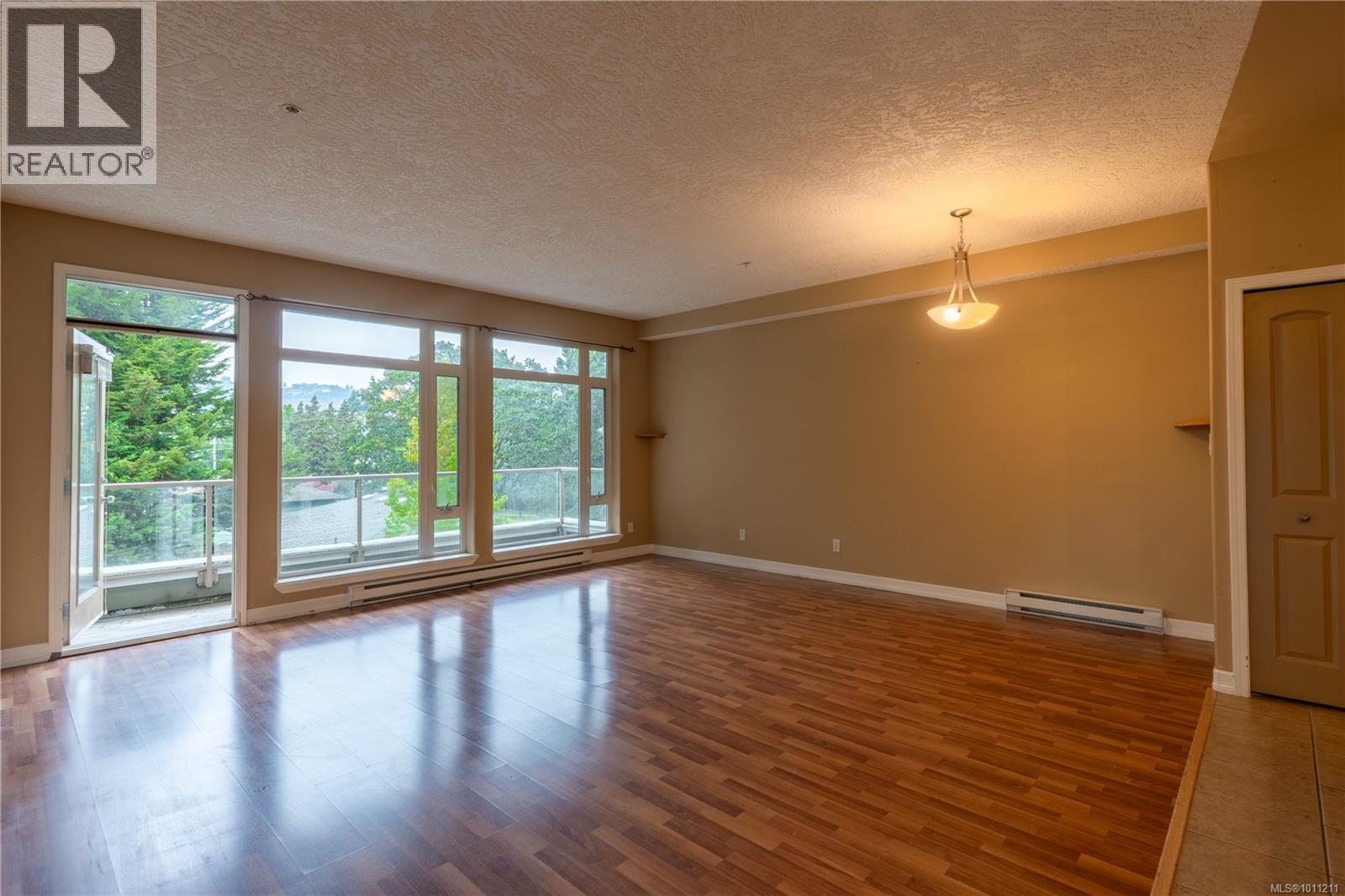 Photo 3 of 306 2706 Peatt Rd, Langford BC