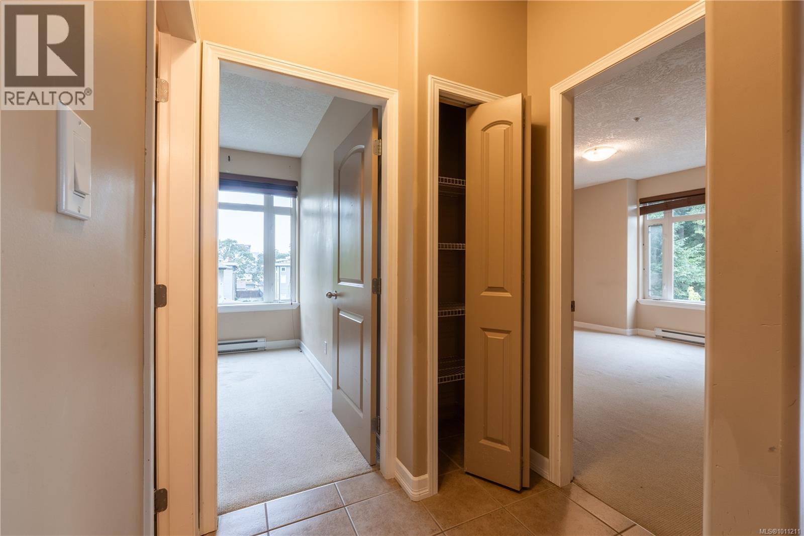 Photo 6 of 306 2706 Peatt Rd, Langford BC