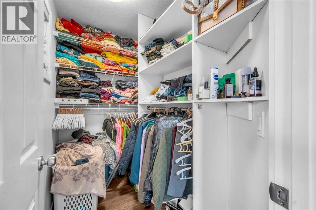 Photo 27 of 216 Covehaven Road Ne, Calgary AB