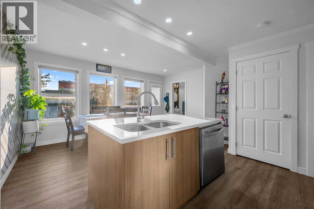 Photo 17 of 216 Covehaven Road Ne, Calgary AB