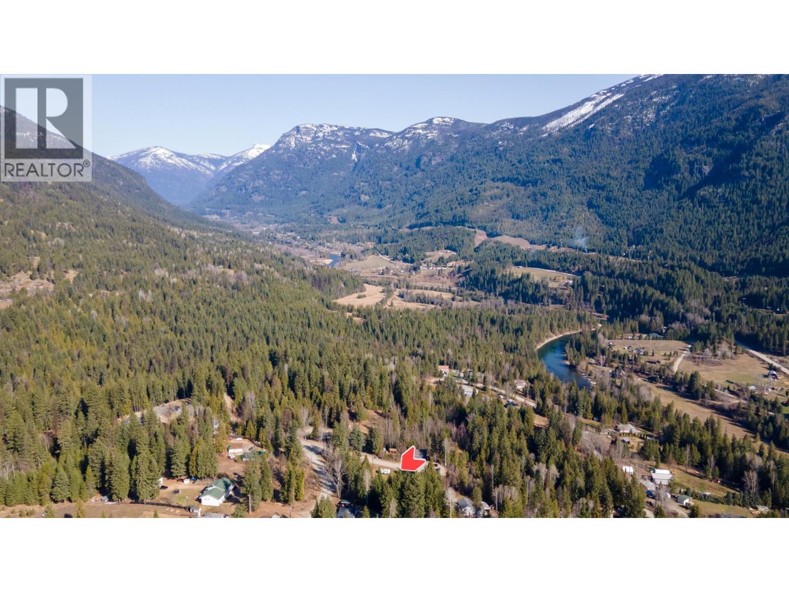 Photo 10 of 4366 Poplar Ridge Crescent, Crescent Valley BC