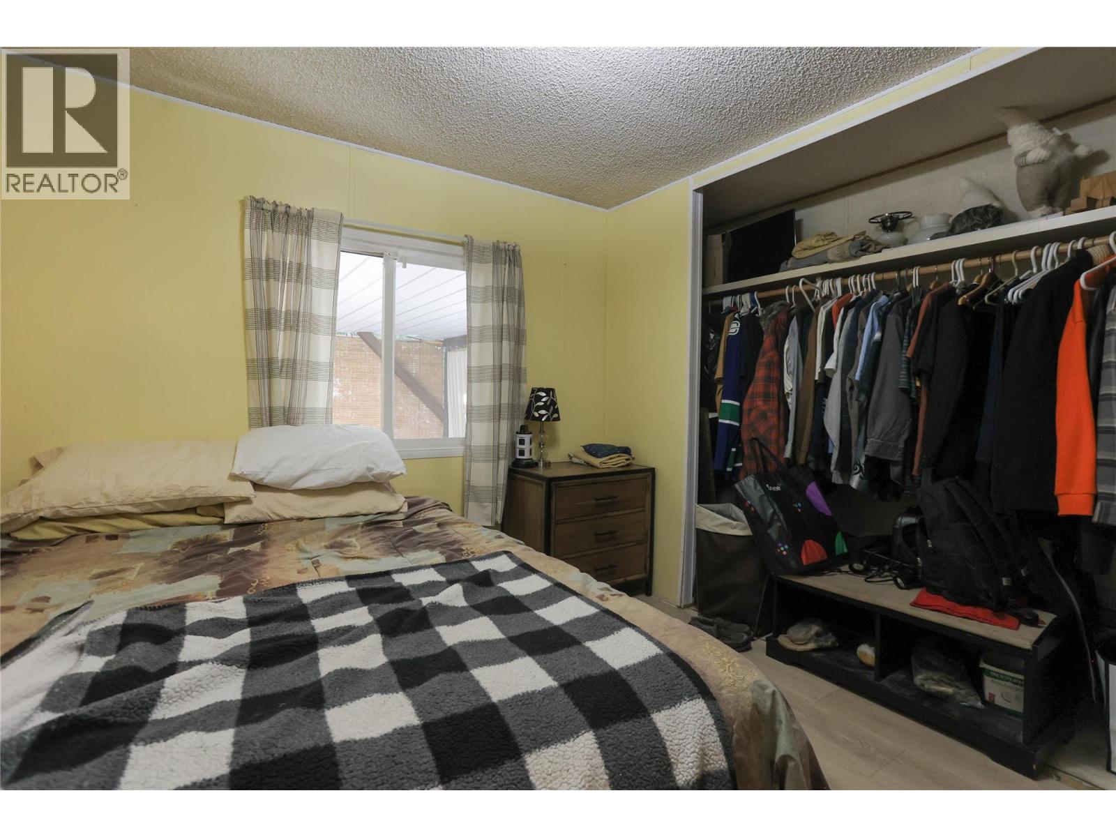 Photo 7 of 4366 Poplar Ridge Crescent, Crescent Valley BC