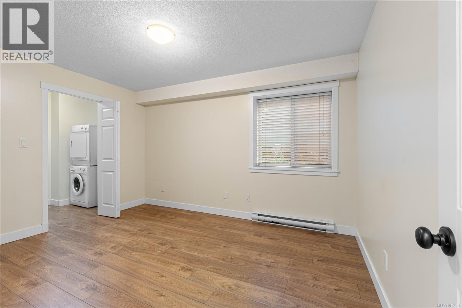 Photo 13 of 1 446 Milton St, Nanaimo BC