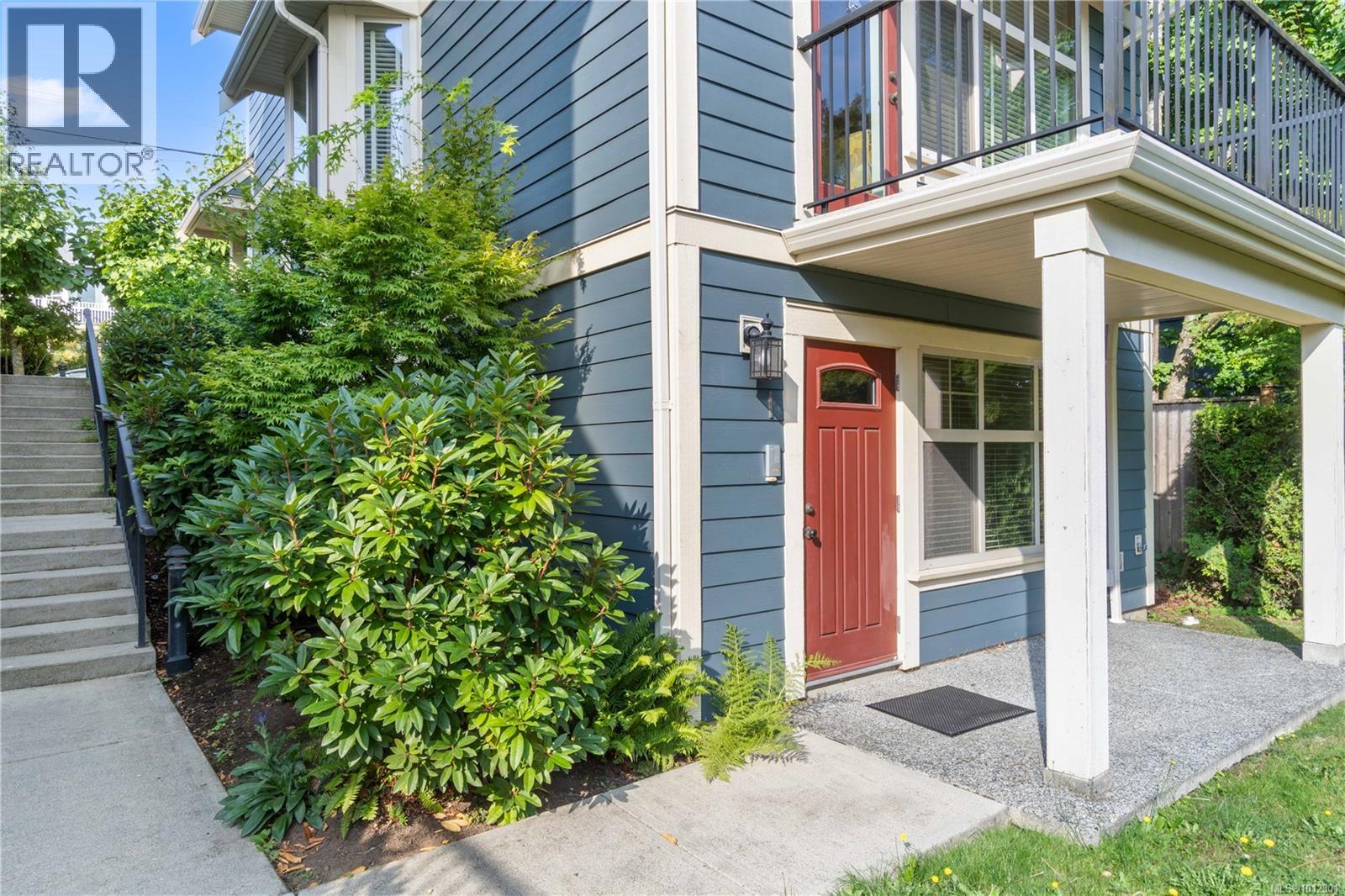 Photo 2 of 1 446 Milton St, Nanaimo BC