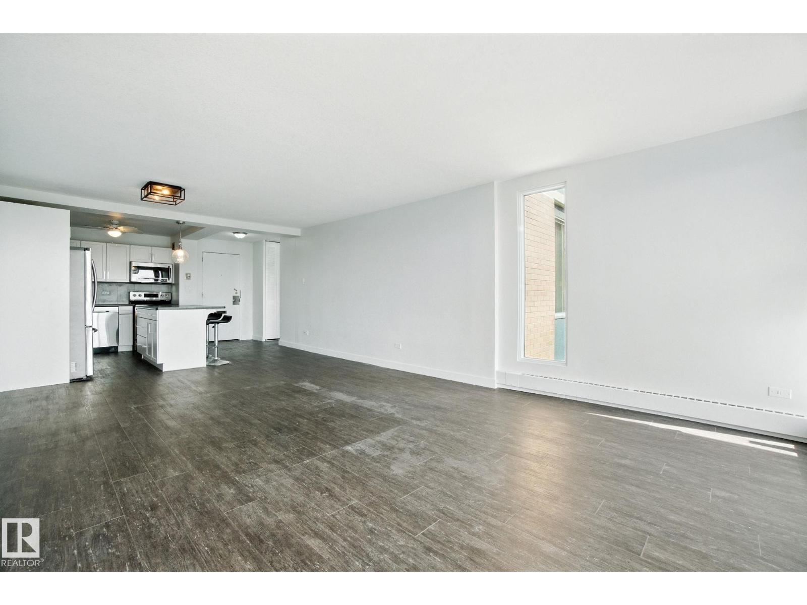 Photo 27 of 703 9908 114 St Nw, Edmonton AB