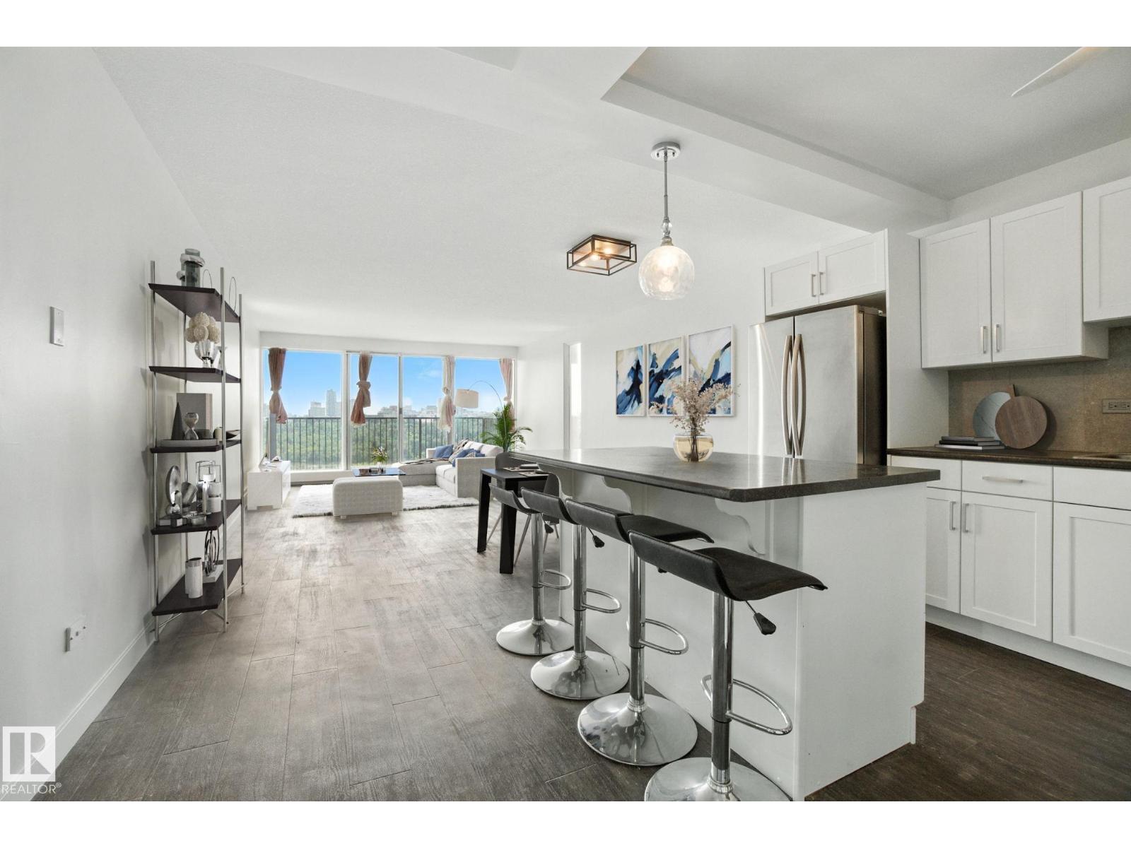Photo 39 of 703 9908 114 St Nw, Edmonton AB
