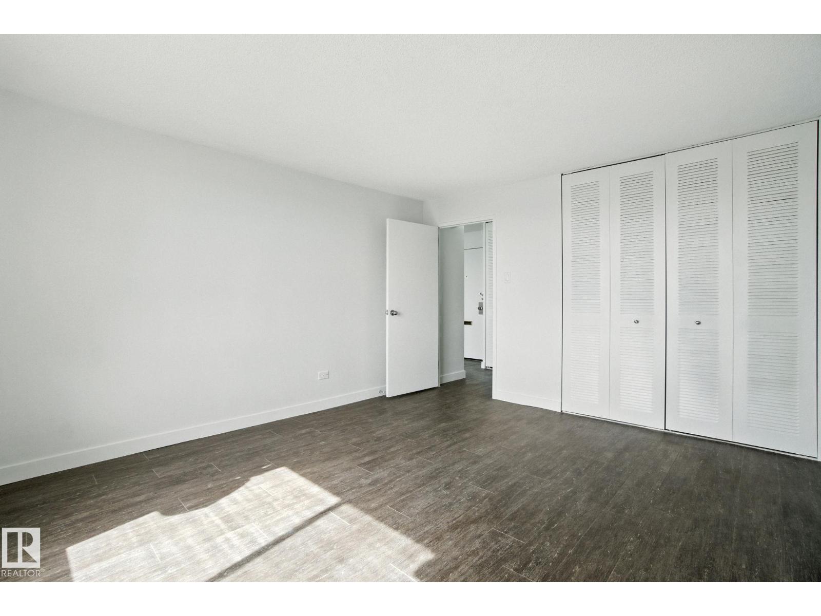 Photo 33 of 703 9908 114 St Nw, Edmonton AB