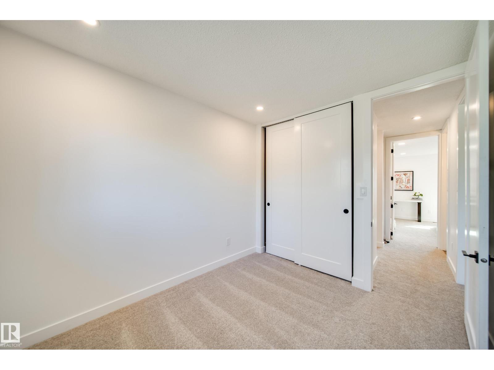 Photo 25 of 9949 171 Av Nw, Edmonton AB