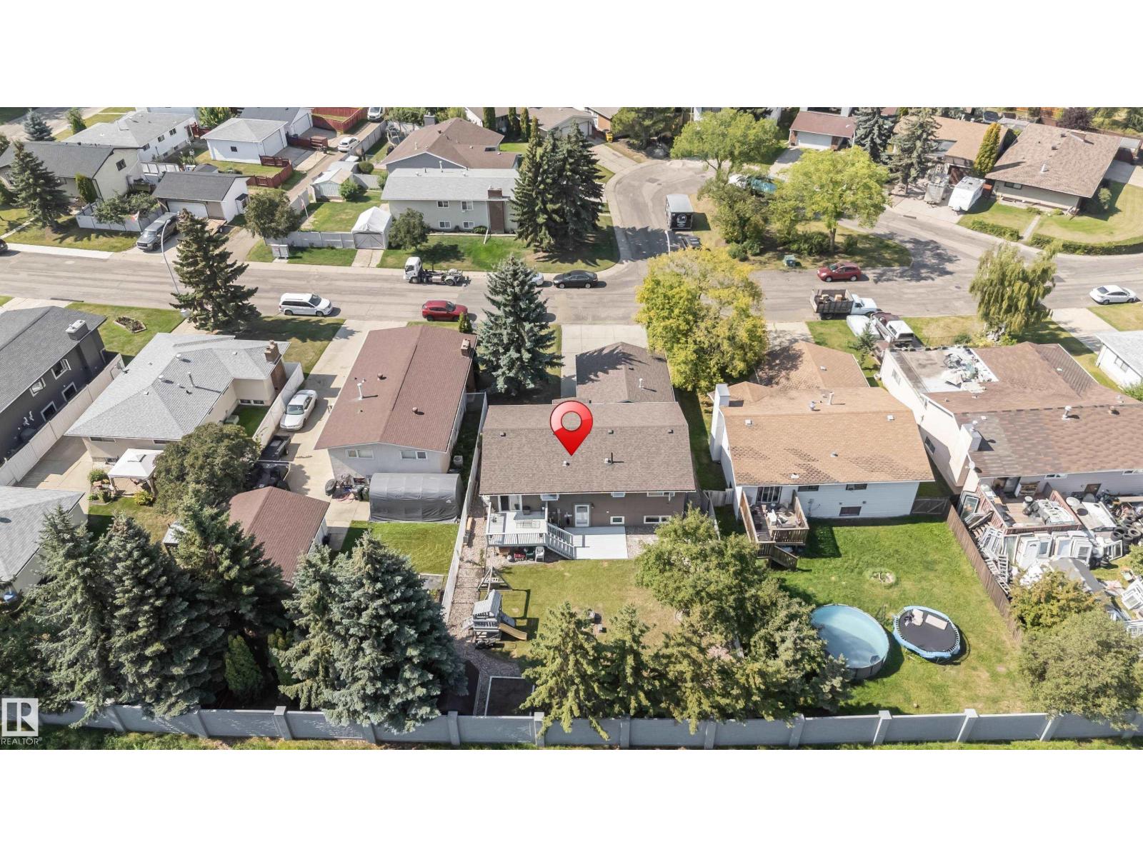 Photo 43 of 3923 67 St Nw, Edmonton AB