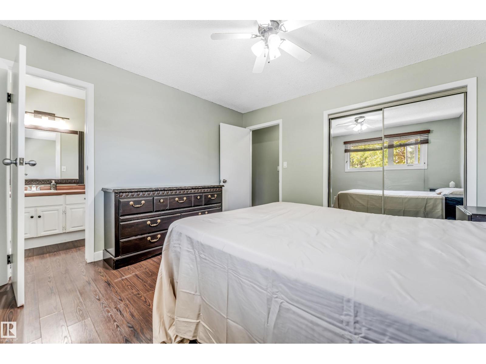 Photo 60 of 3923 67 St Nw, Edmonton AB