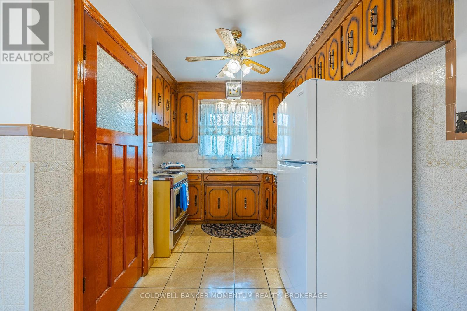 Photo 11 of 9 Mcdonald Avenue, Thorold ON