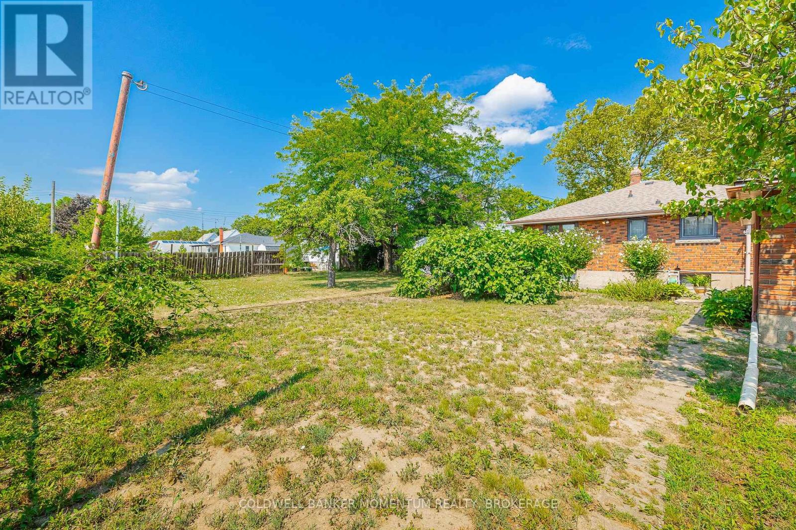 Photo 40 of 9 Mcdonald Avenue, Thorold ON