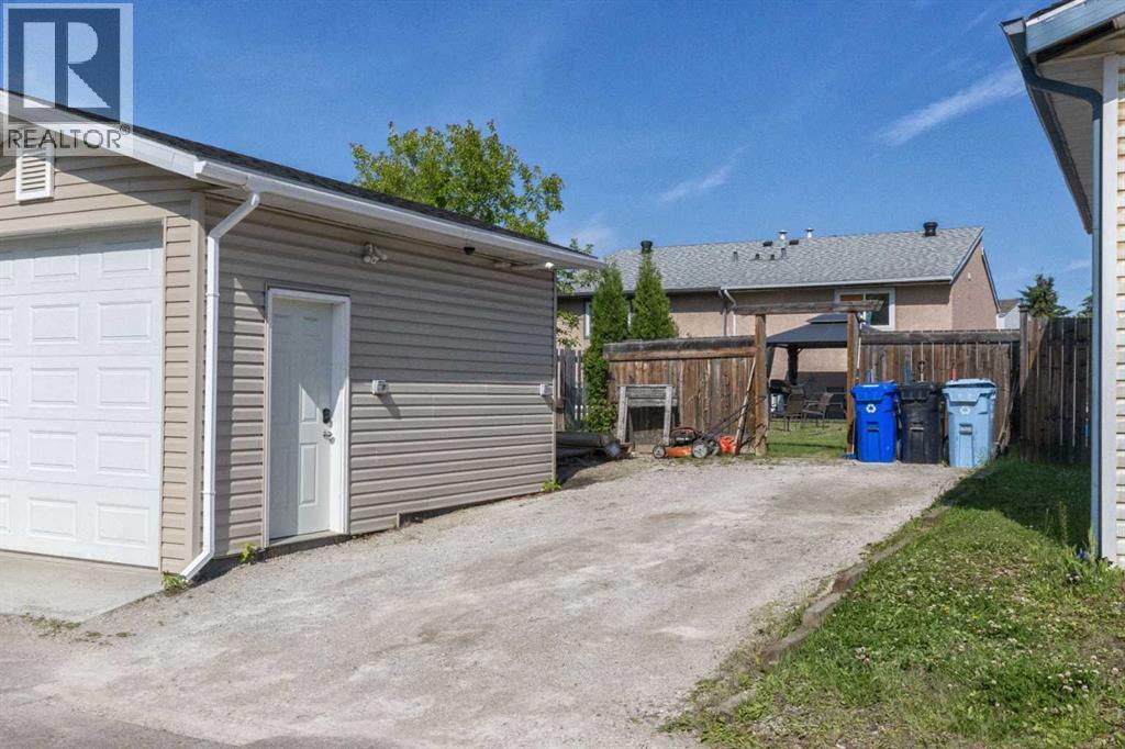 Photo 21 of 269 Ross Haven Drive, Fort Mcmurray AB