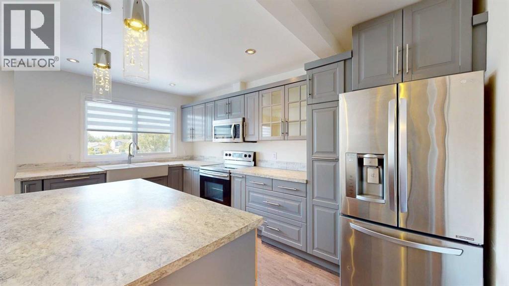 Photo 12 of 128 Wallace Place, Fort Mcmurray AB