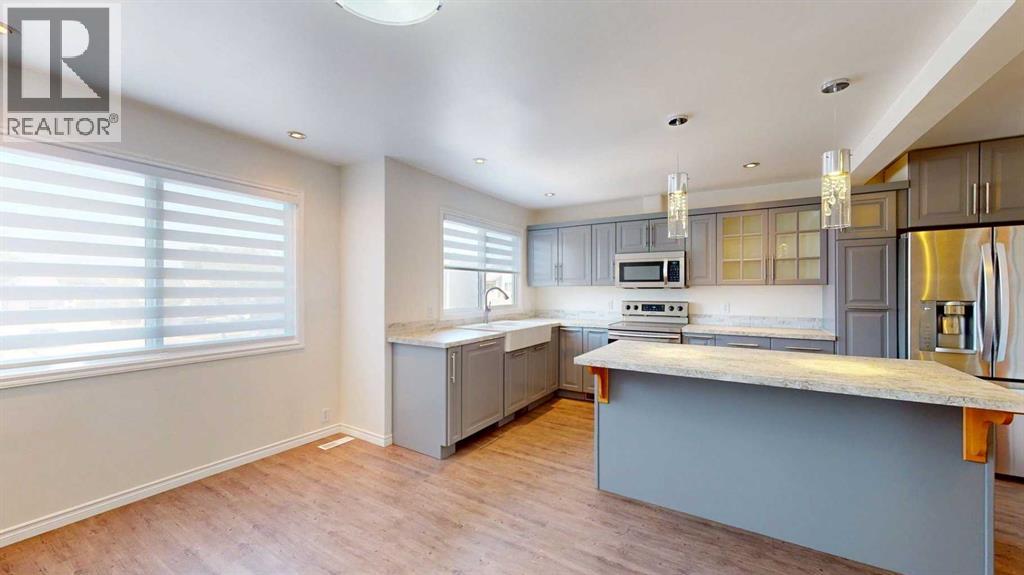 Photo 15 of 128 Wallace Place, Fort Mcmurray AB