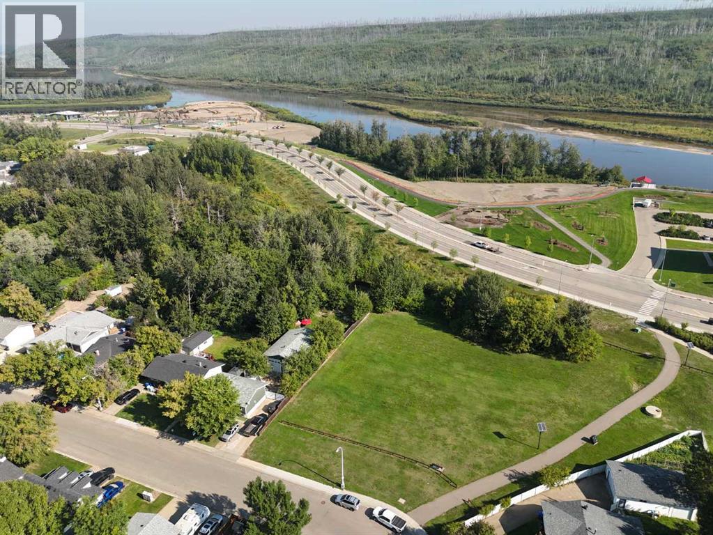 Photo 43 of 53 Fitzsimmons Avenue, Fort Mcmurray AB