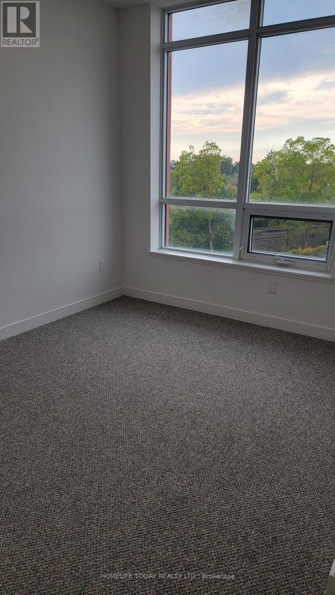 Photo 5 of 519 1010 Dundas Street E, Whitby ON