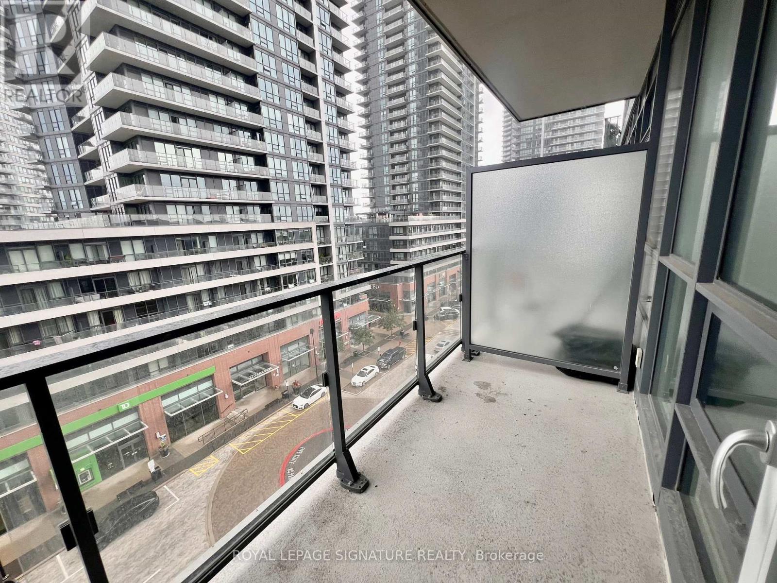 Photo 14 of 802 2200 Lakeshore Boulevard W, Toronto ON