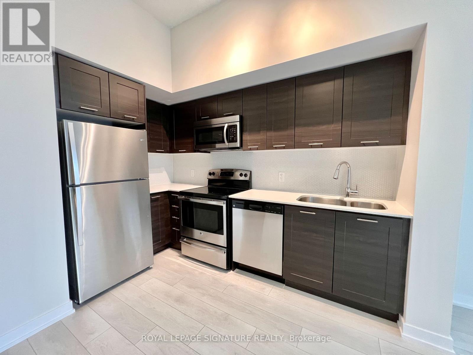 Photo 19 of 802 2200 Lakeshore Boulevard W, Toronto ON