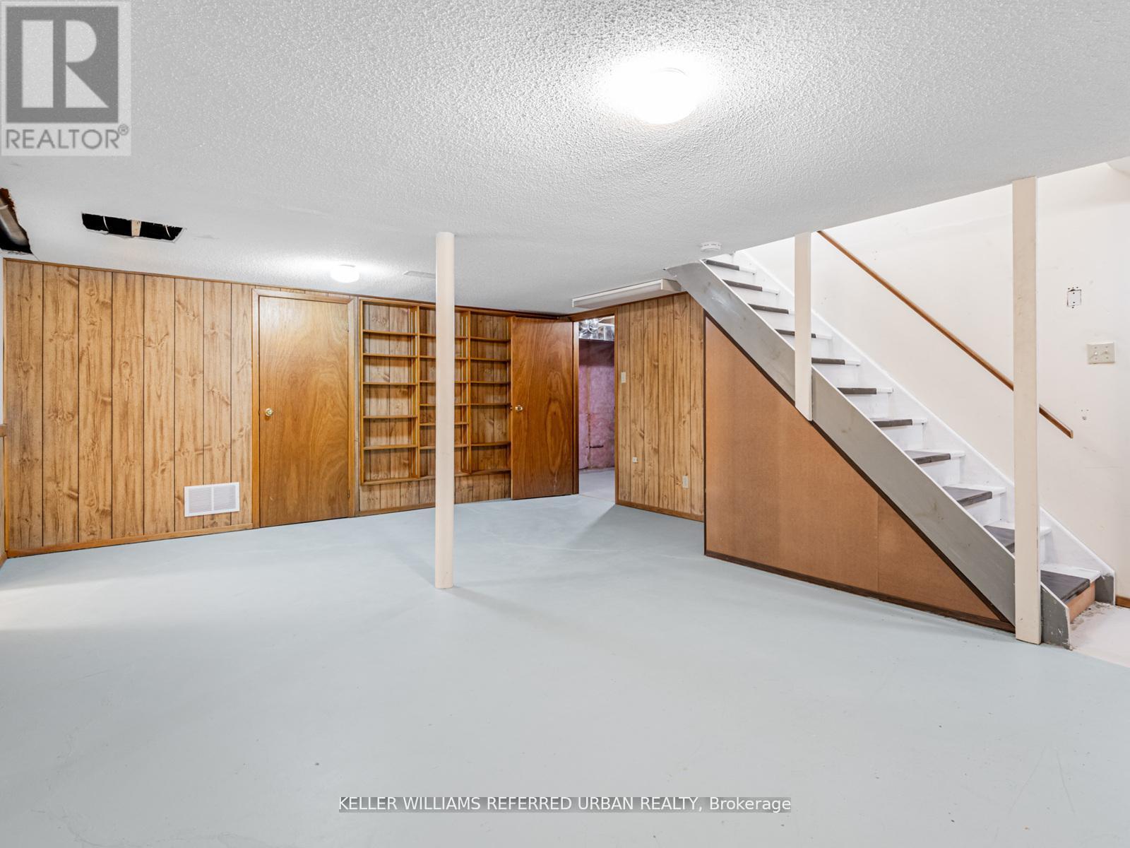 Photo 6 of 114 Tecumseth Pines Drive, New Tecumseth ON